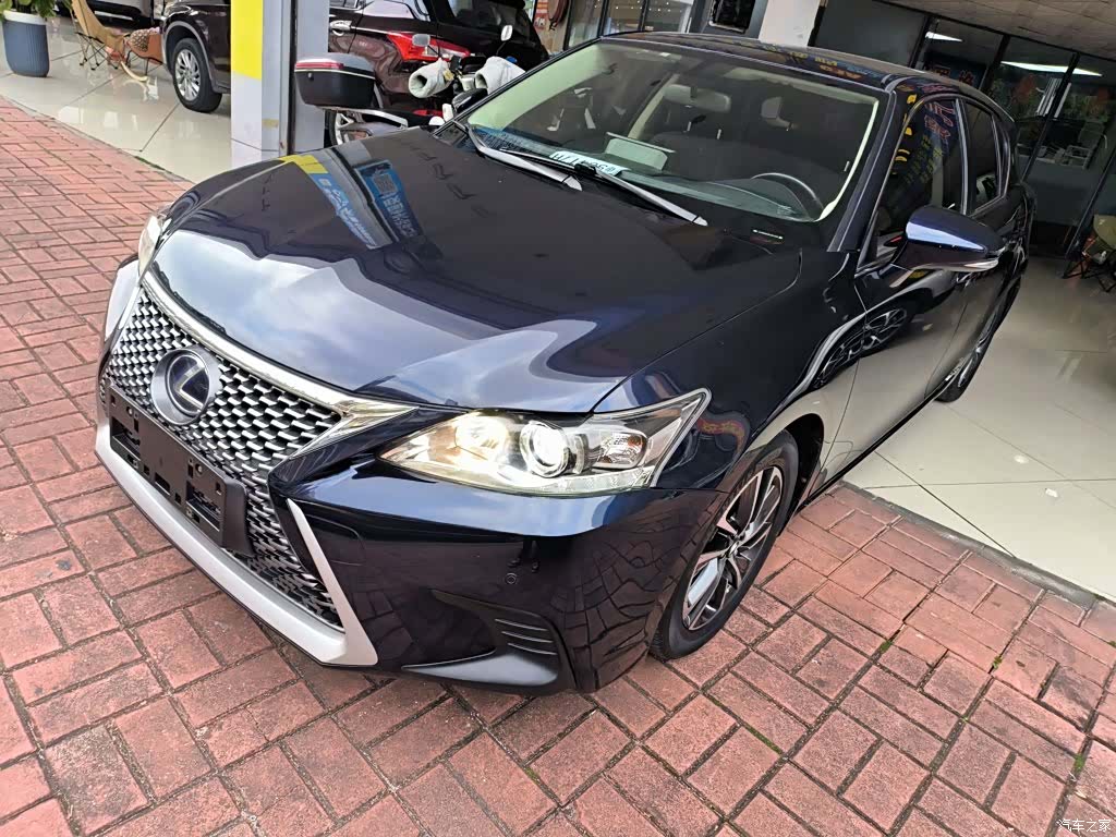 Lexus CT, 2020 1