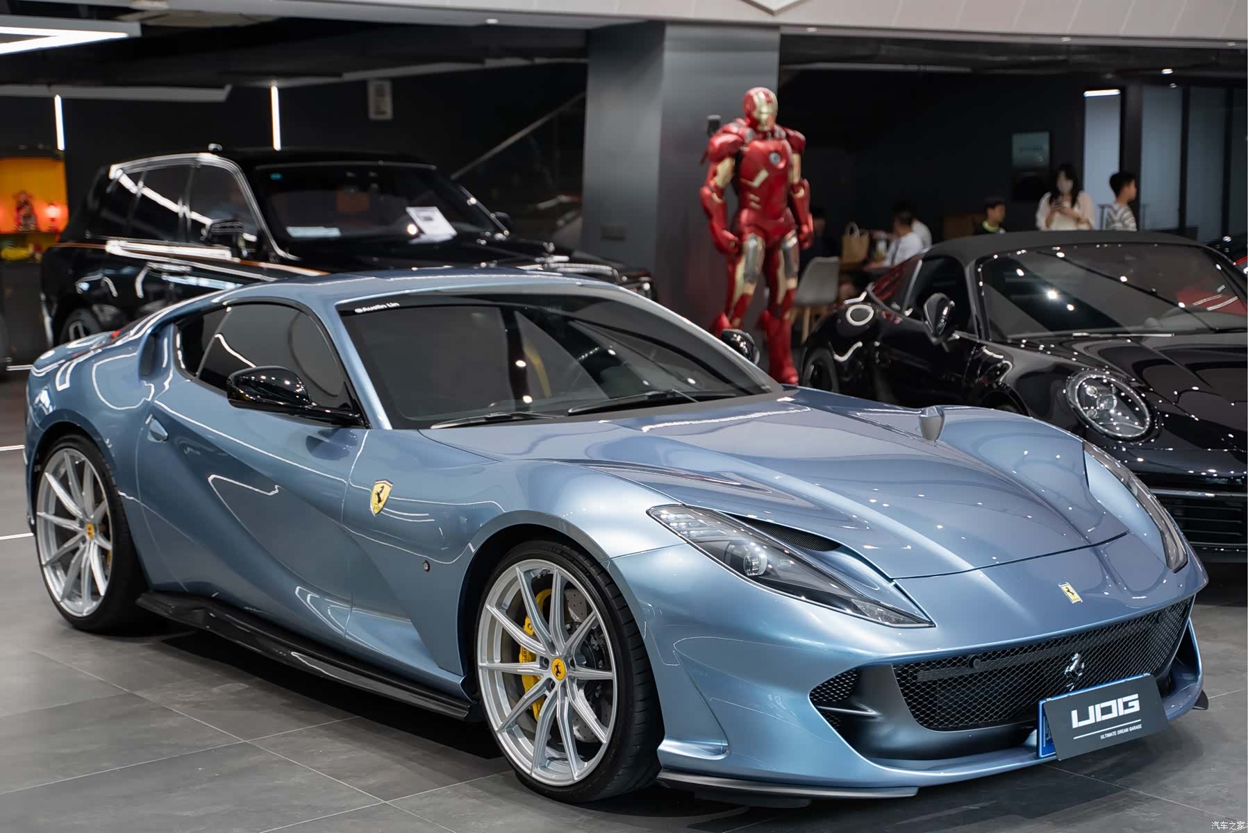 Ferrari 812, 2019 9