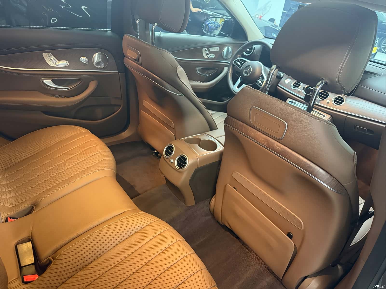 Mercedes-Benz E-Class, 2020 12