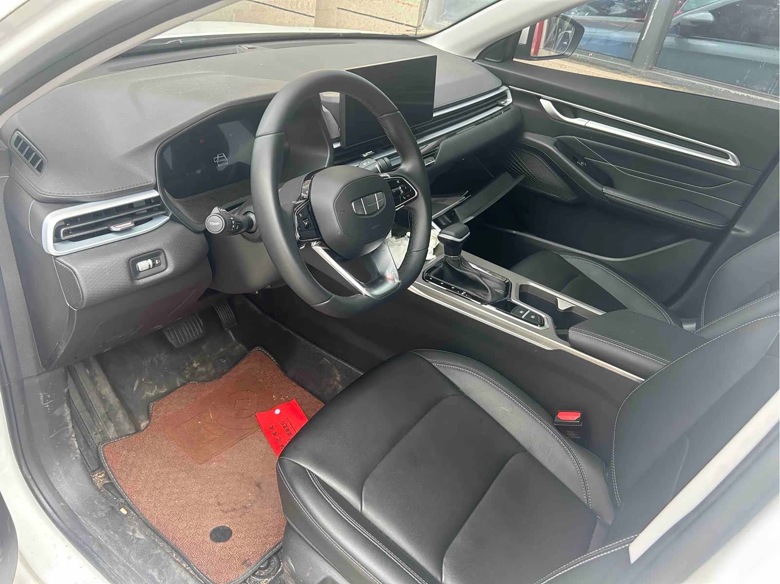 Geely Emgrand, 2025 4