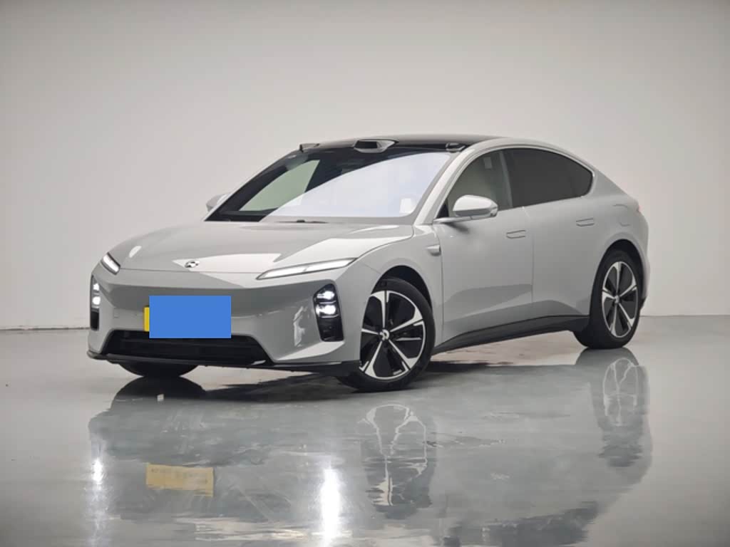 NIO ET5