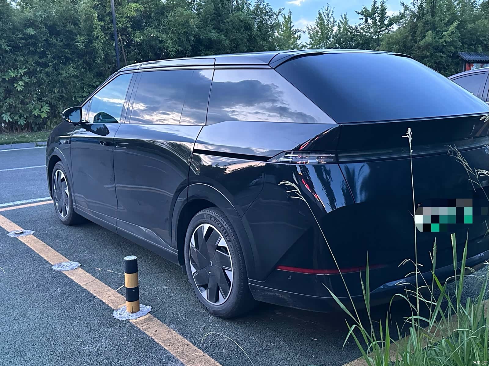 Xpeng X9, 2024 7