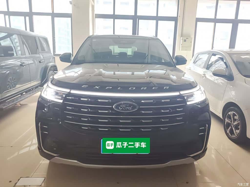 Ford Explorer, 2025 3