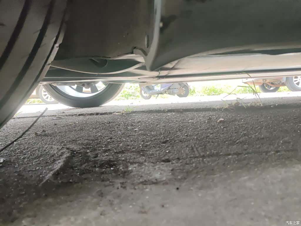 Tesla Model Y, 2022 19