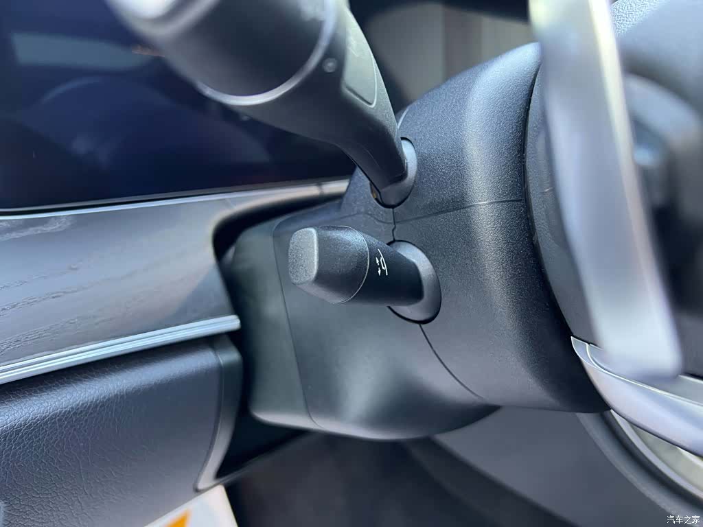 Mercedes-Benz E-Class, 2019 22
