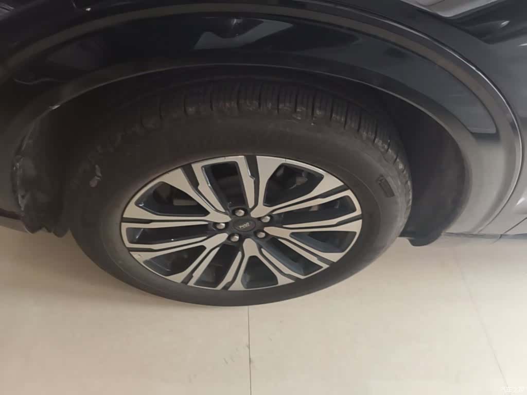 Ford Explorer, 2025 23