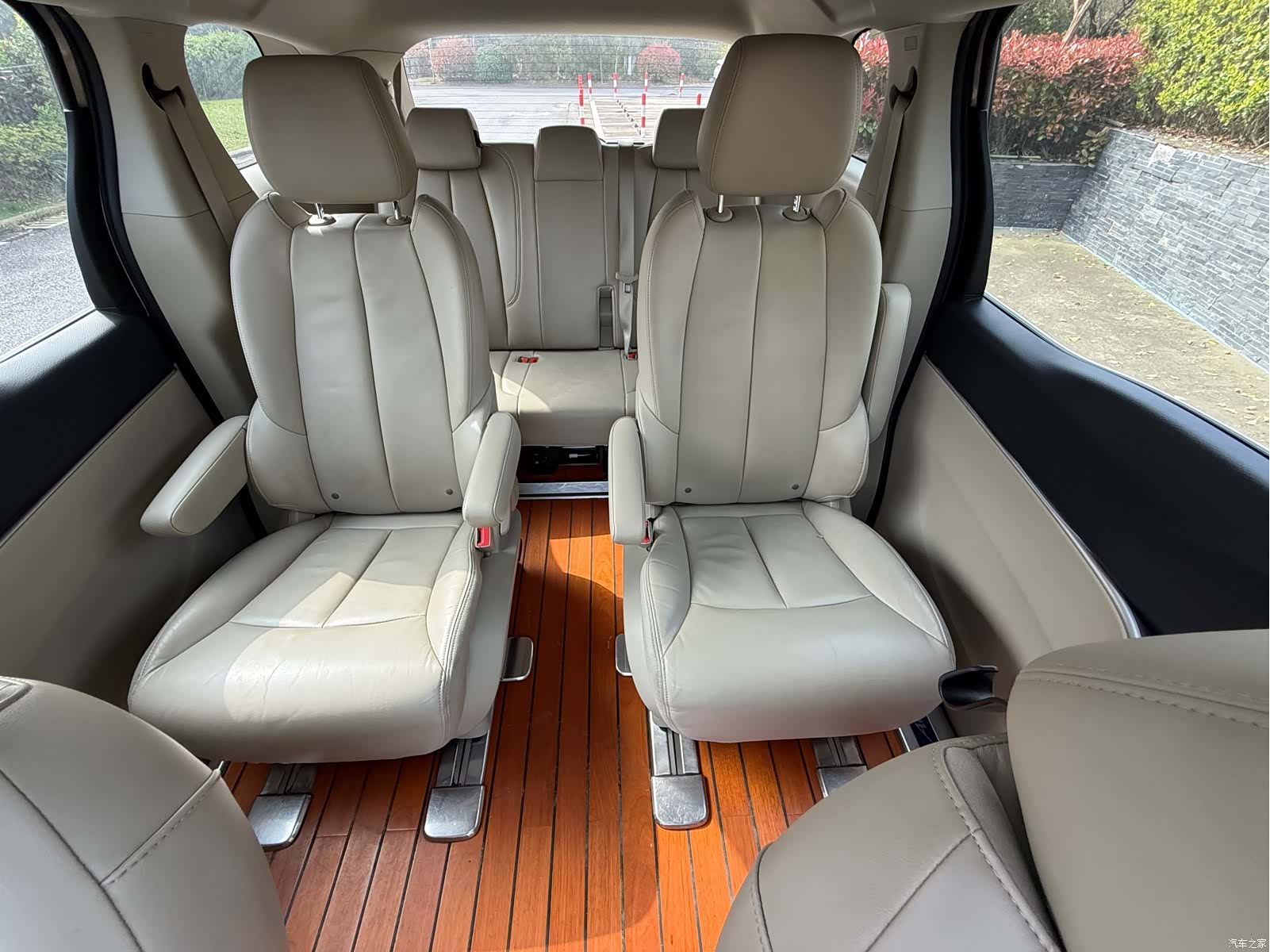 Buick GL8, 2020 9