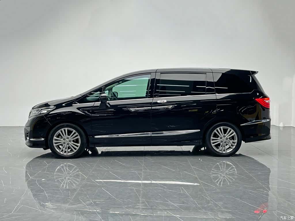 Honda Elysion, 2017 3