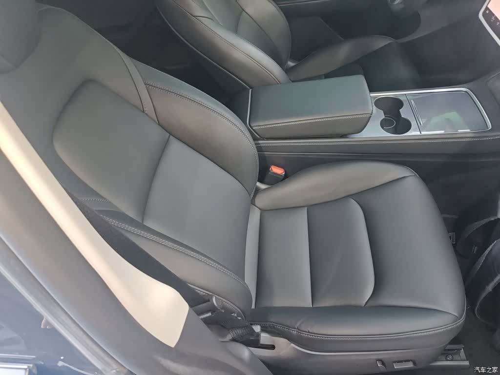 Tesla Model Y, 2023 20