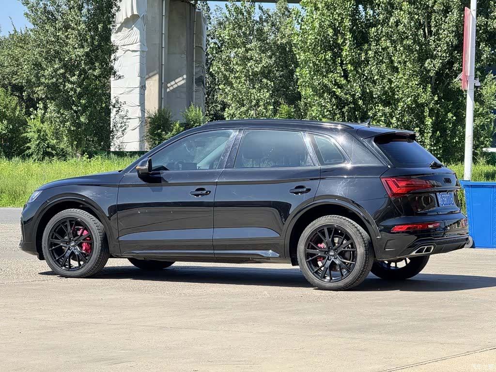 Audi Q5L, 2021 4