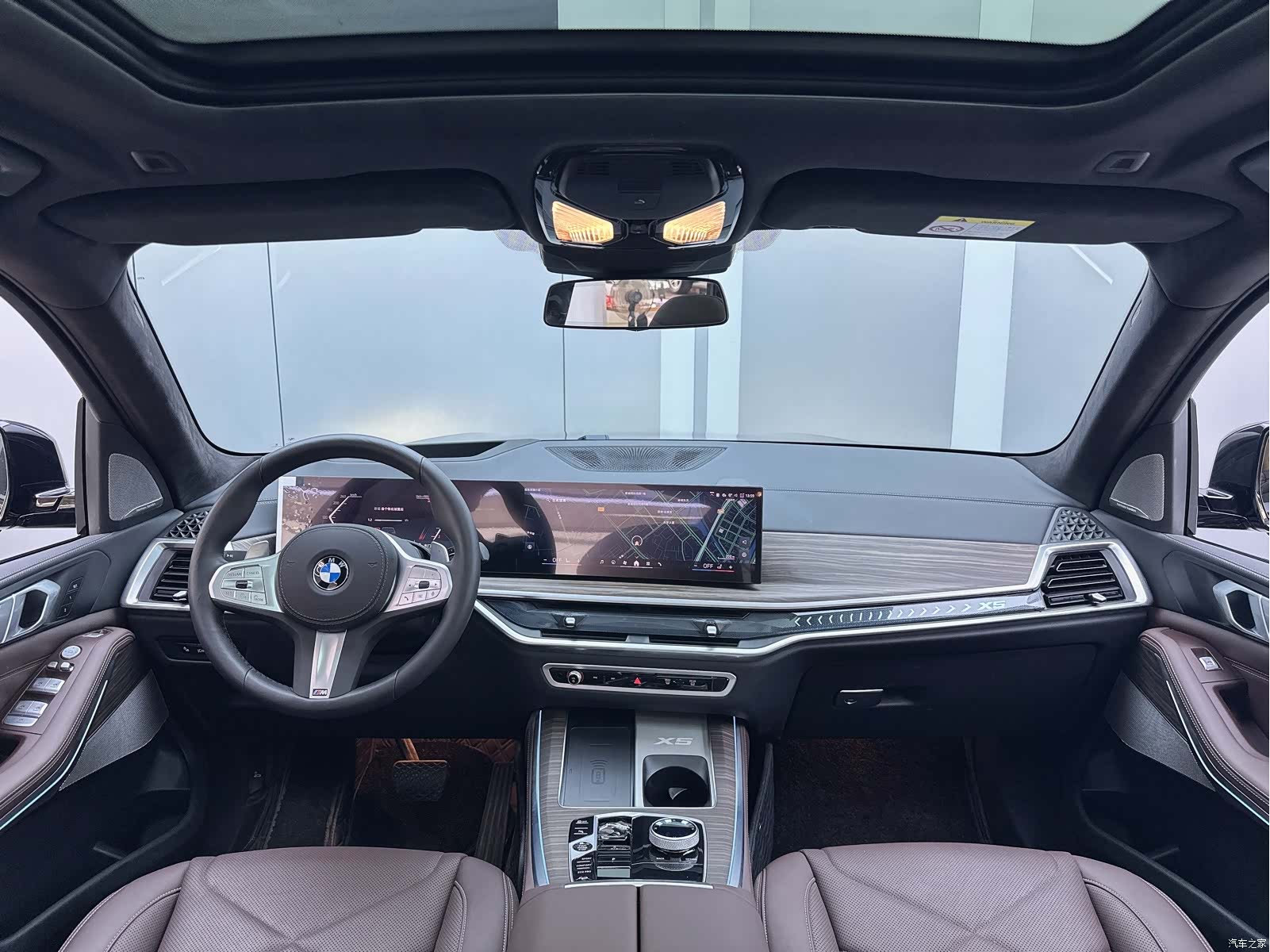 BMW X5, 2025 12