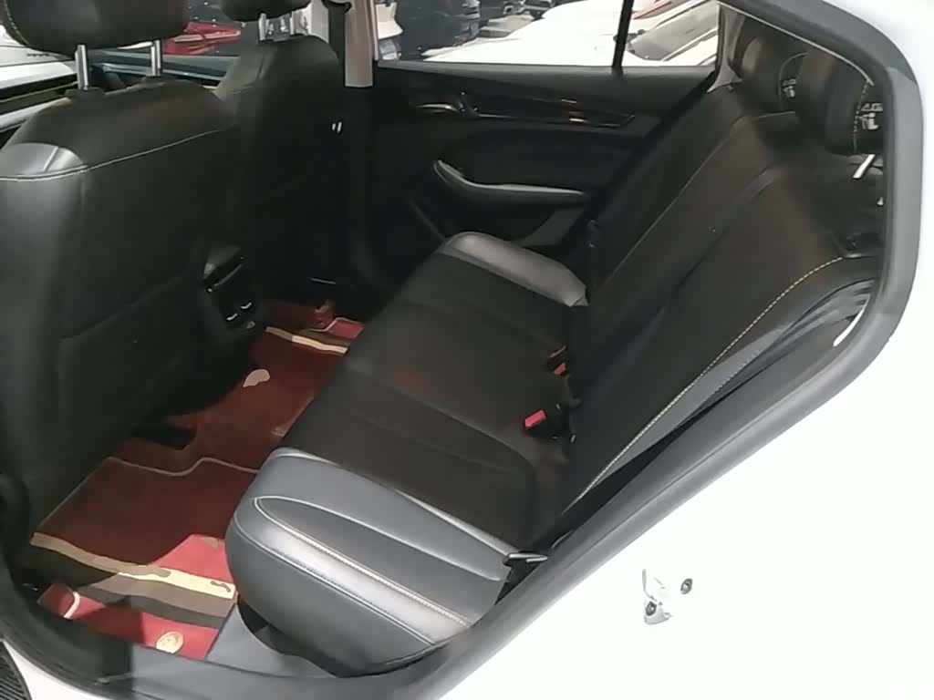 Roewe i5, 2022 17