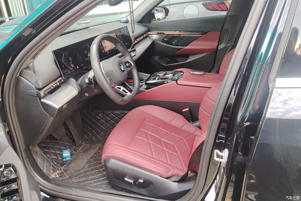 BMW 5 Series, 2025 9