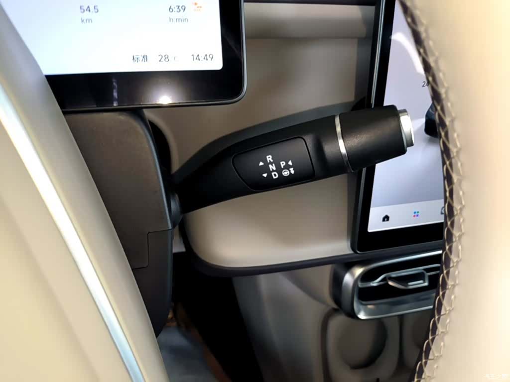 Leapmotor B10, 2025 14
