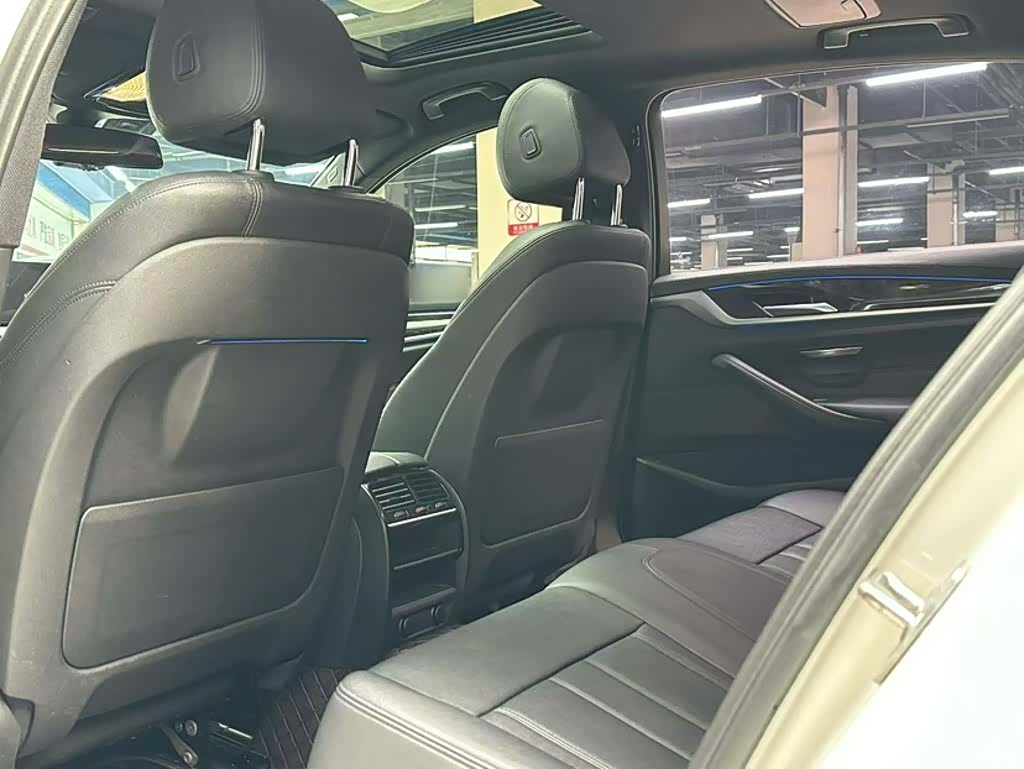 BMW 5 Series, 2018 21