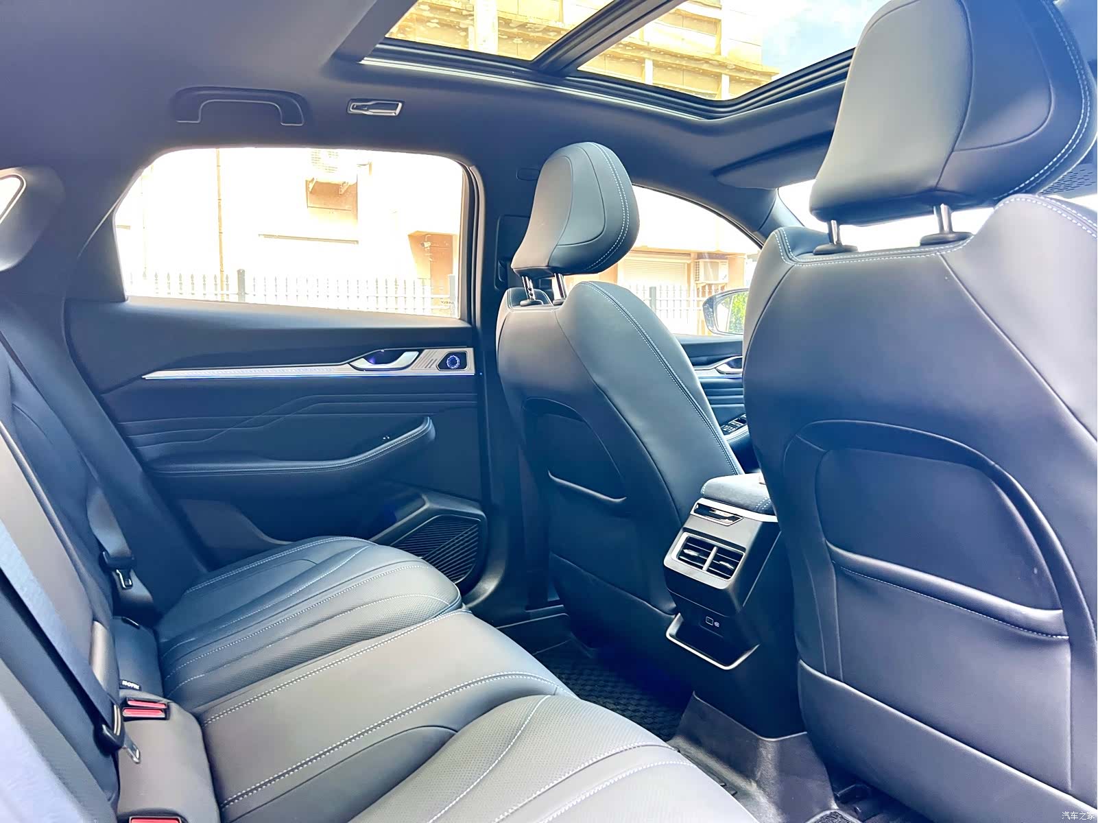 Geely Preface, 2025 15