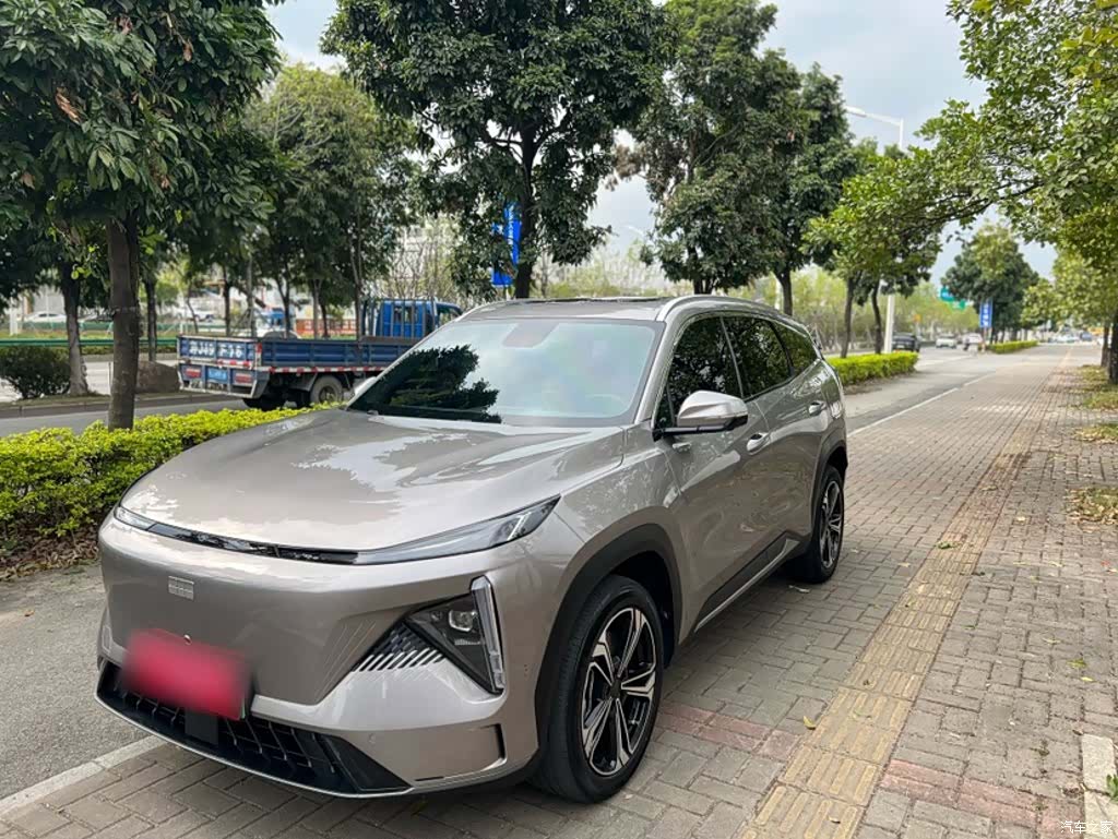 Geely Galaxy L7, 2024 1
