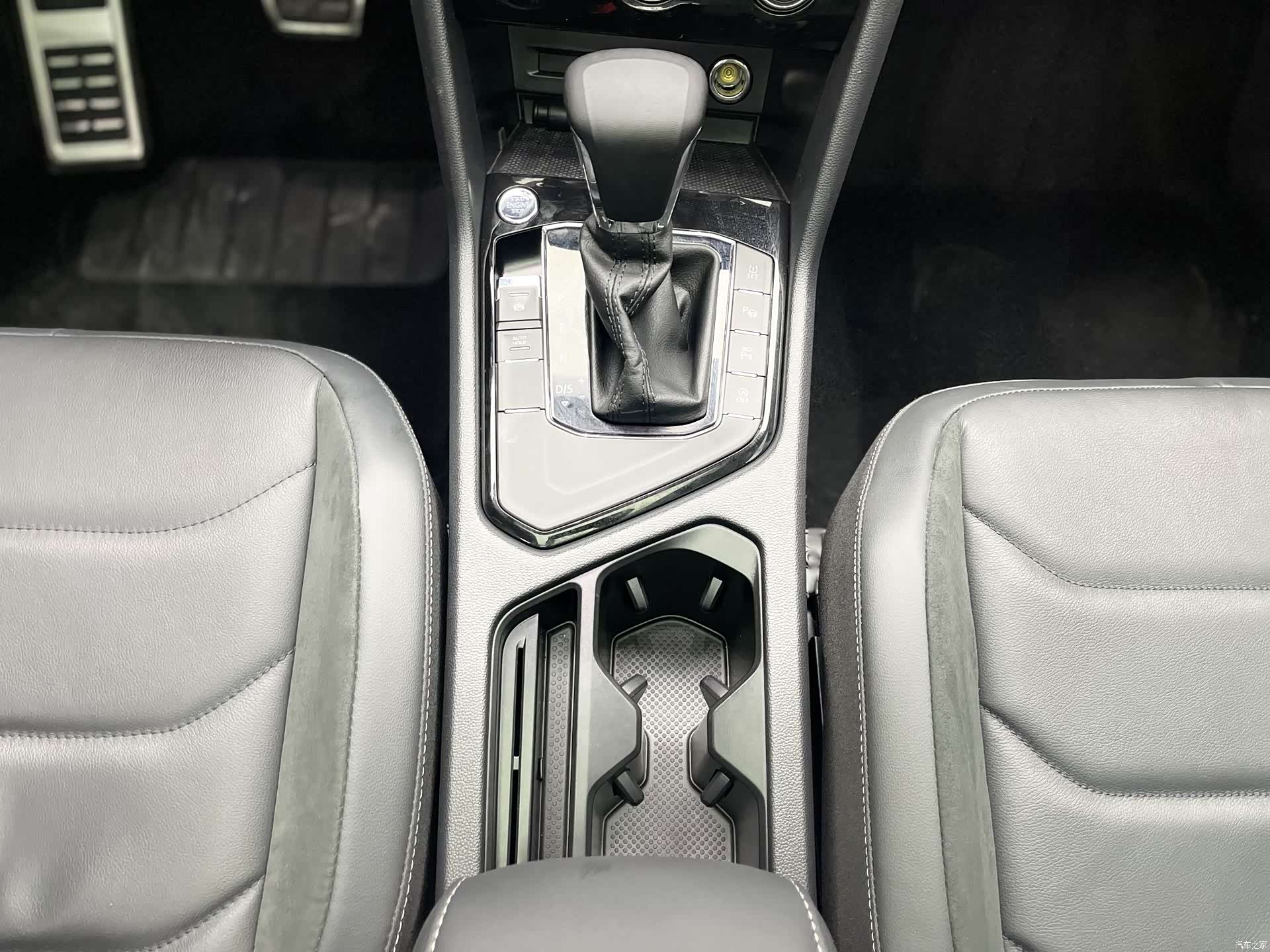 Volkswagen Tiguan L, 2021 10