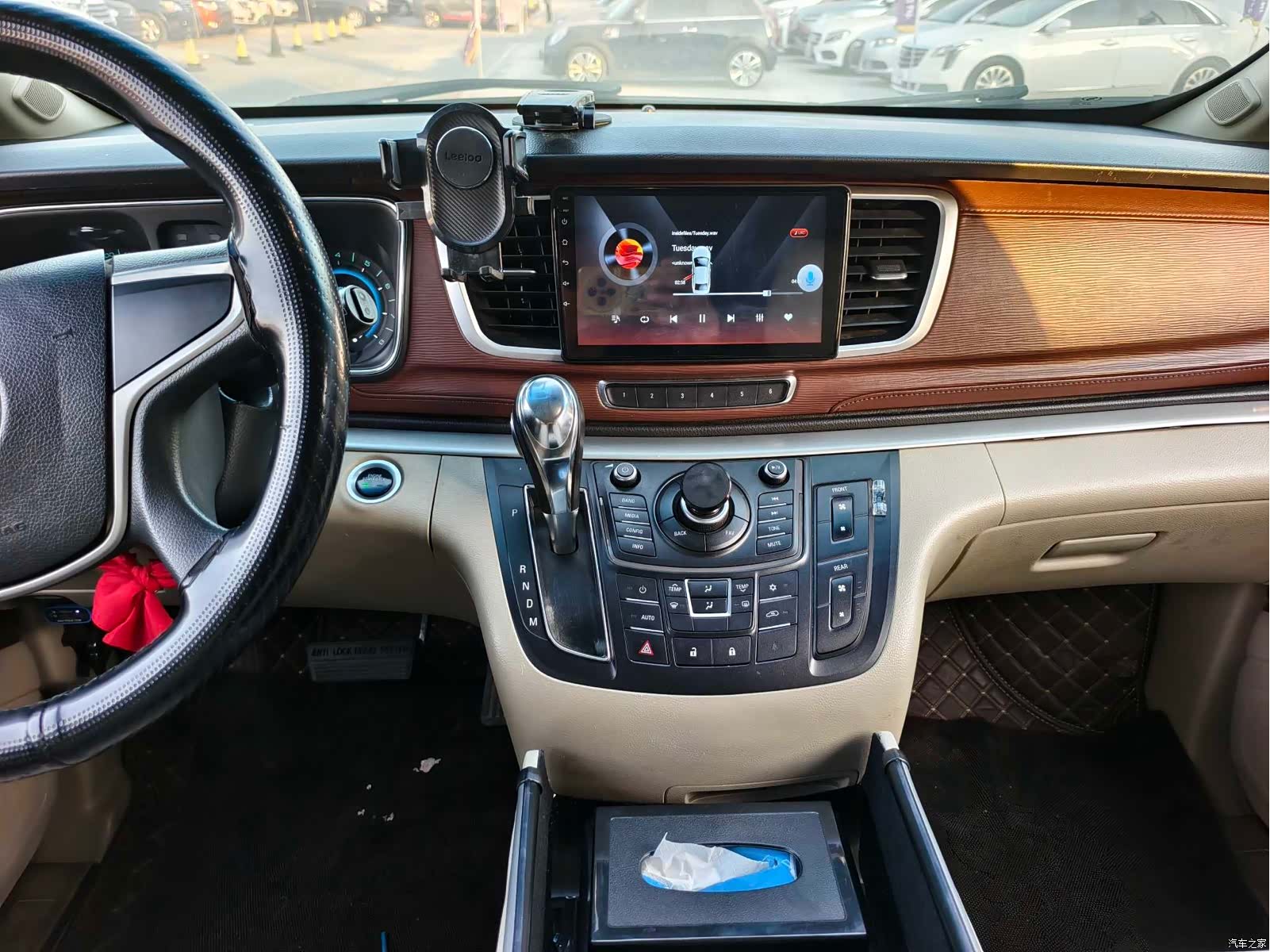 Buick GL8, 2016 11