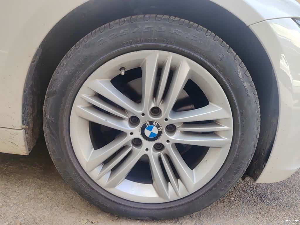 BMW 3 Series, 2016 26