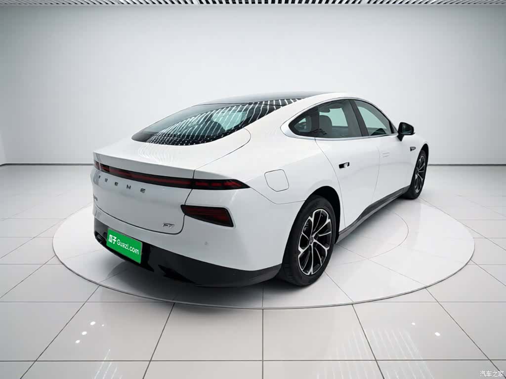 Xpeng P7, 2021 все фото