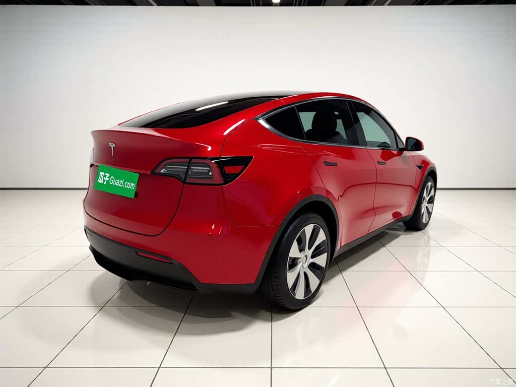 Tesla Model Y, 2021 все фото