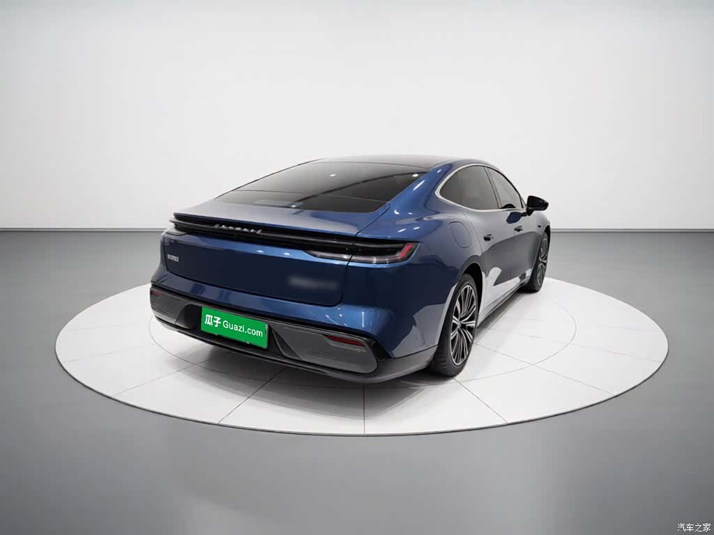 Geely 8, 2025 7