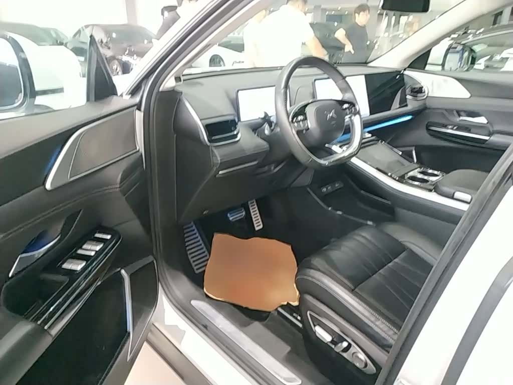 Xpeng G9, 2023 12