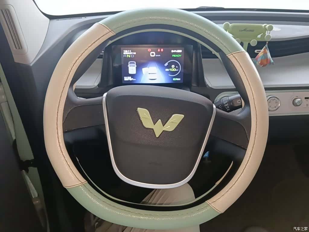 Wuling MINIEV, 2022 11
