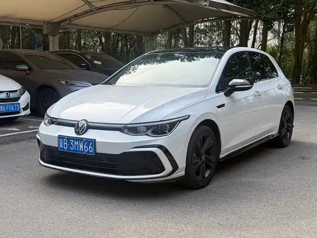 Volkswagen Golf 2022 — купить из Китая под заказ