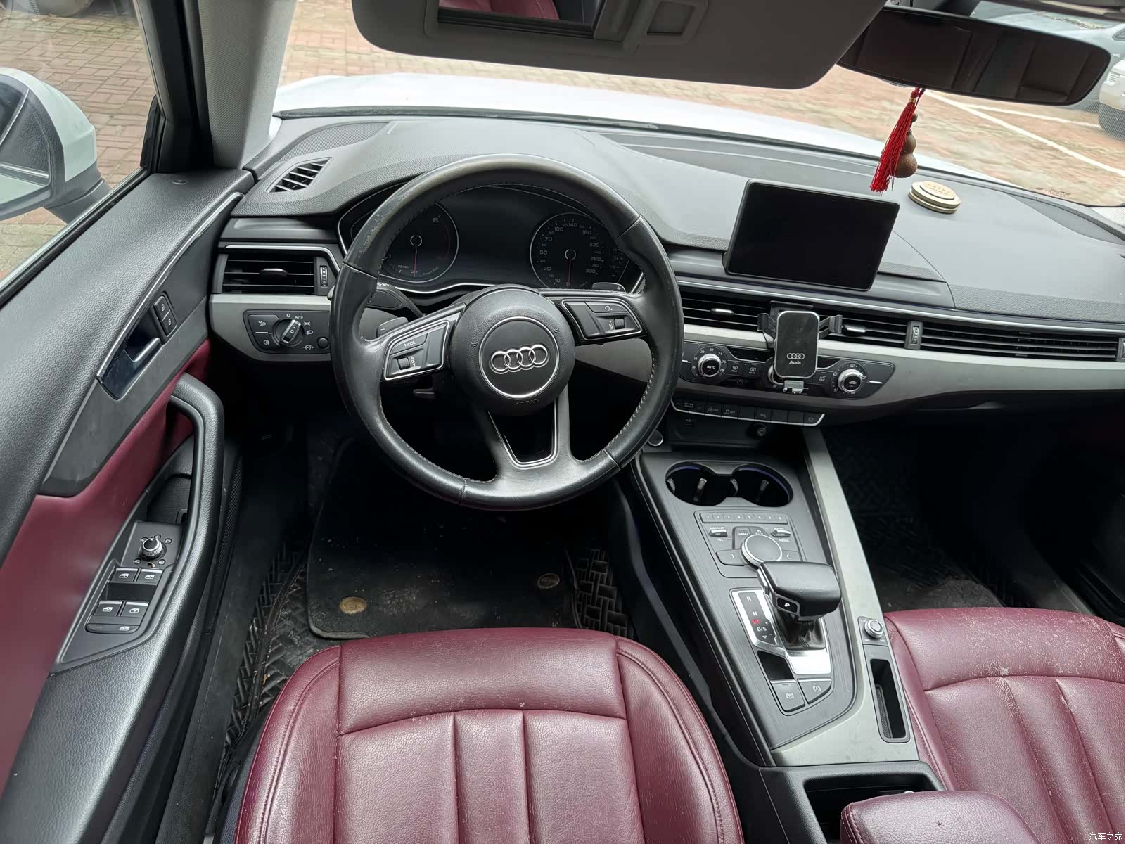 Audi A4L, 2019 12