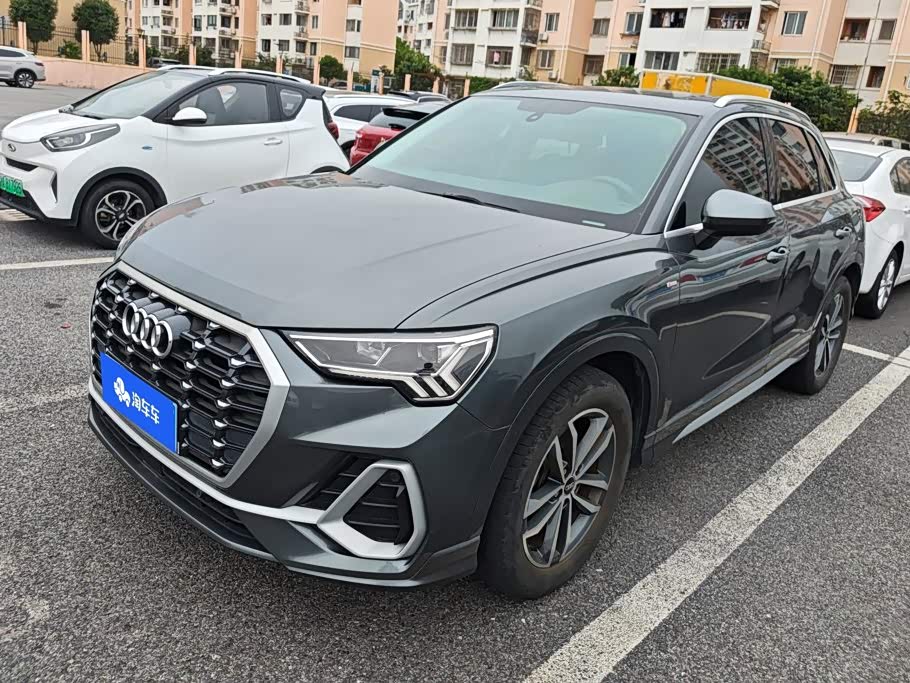 Audi Q3 2021 35 TFSI
