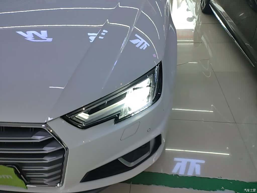 Audi A4L, 2019 24