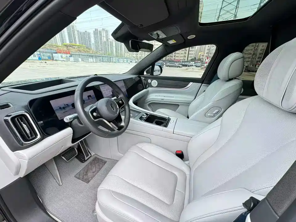 AITO Ask the world M9