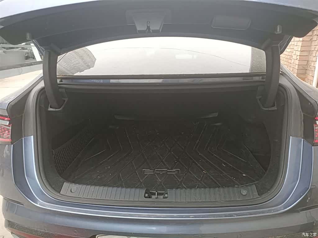 BYD Seal, 2024 19