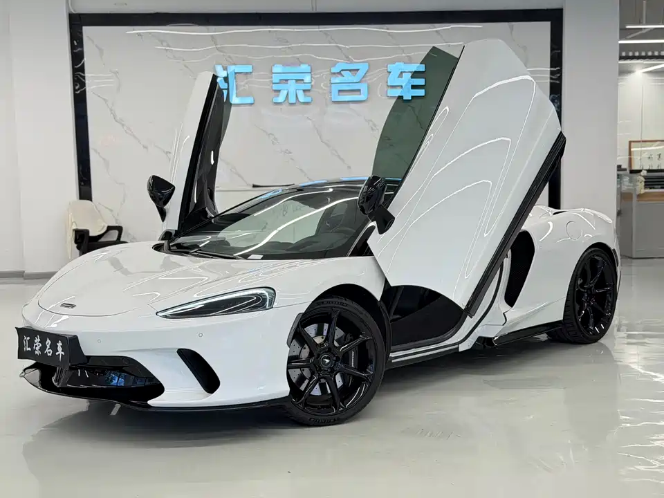 McLaren GT