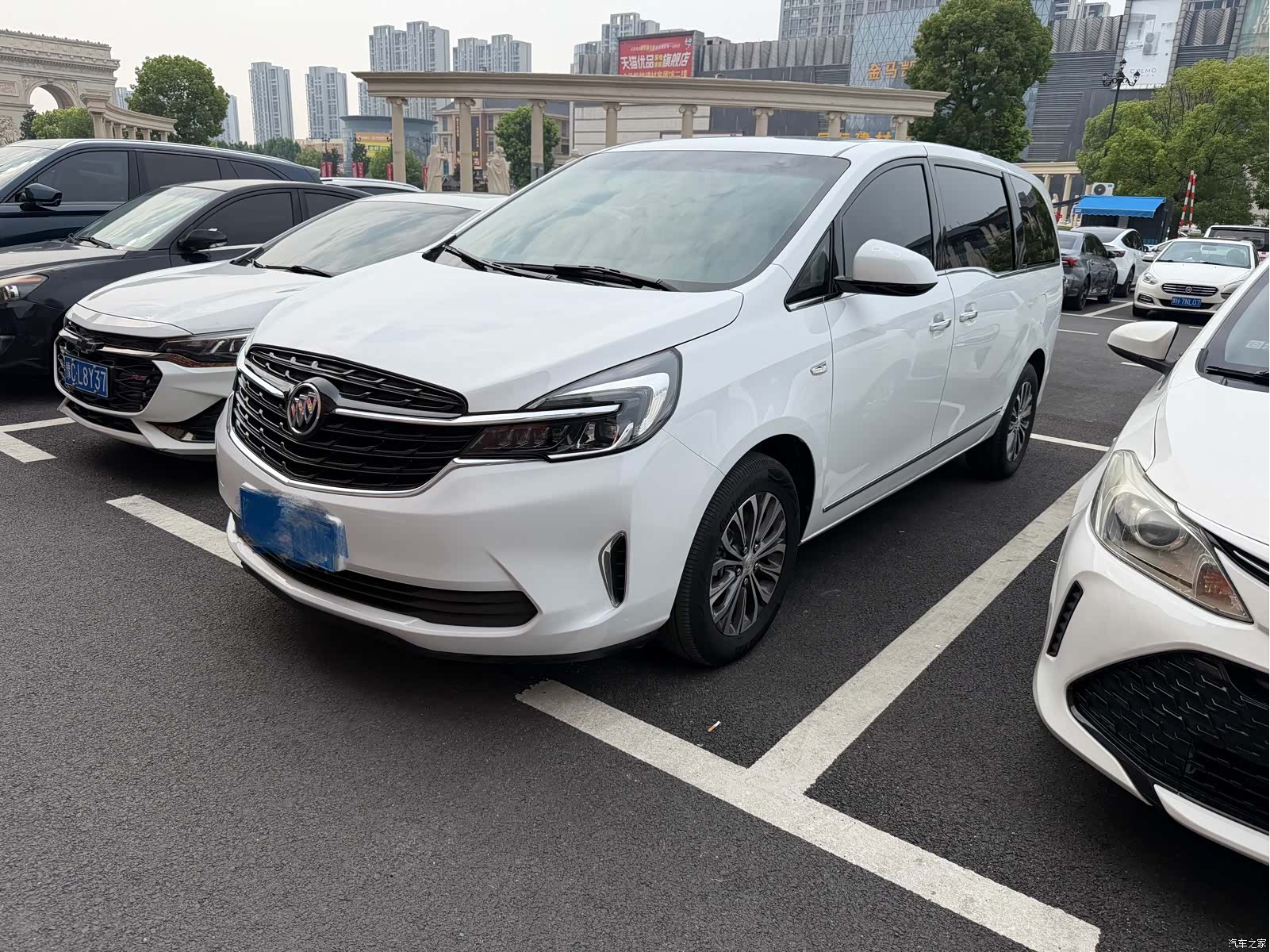 Buick GL8, 2022 1