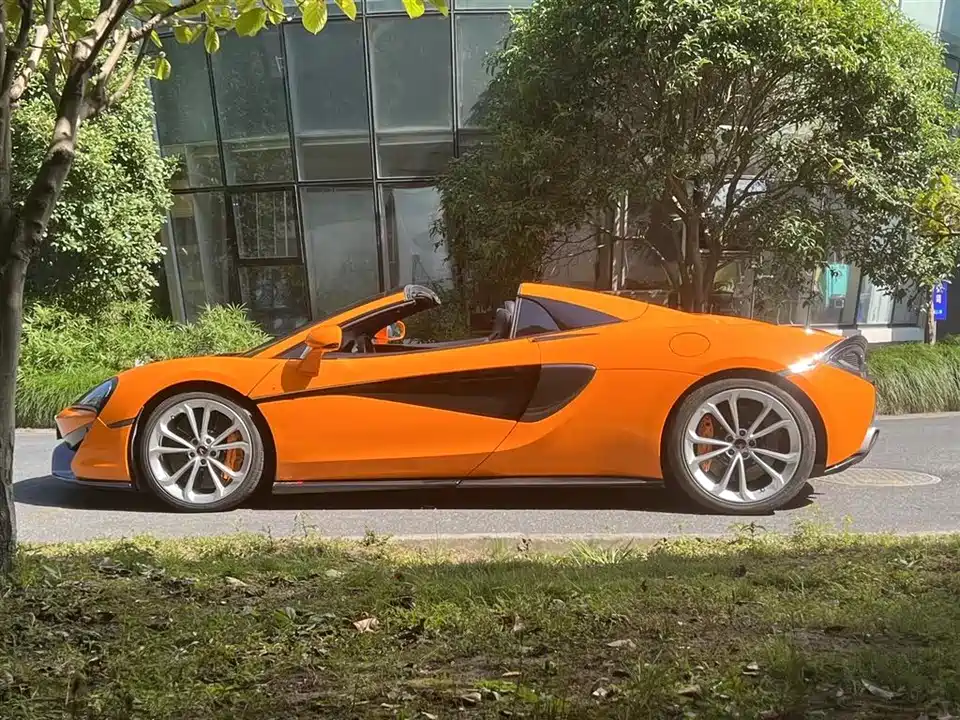 McLaren 570