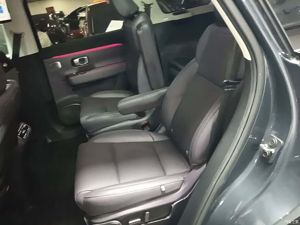 Leapmotor C16, 2024 17