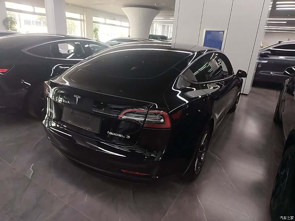 Tesla Model 3, 2021 7
