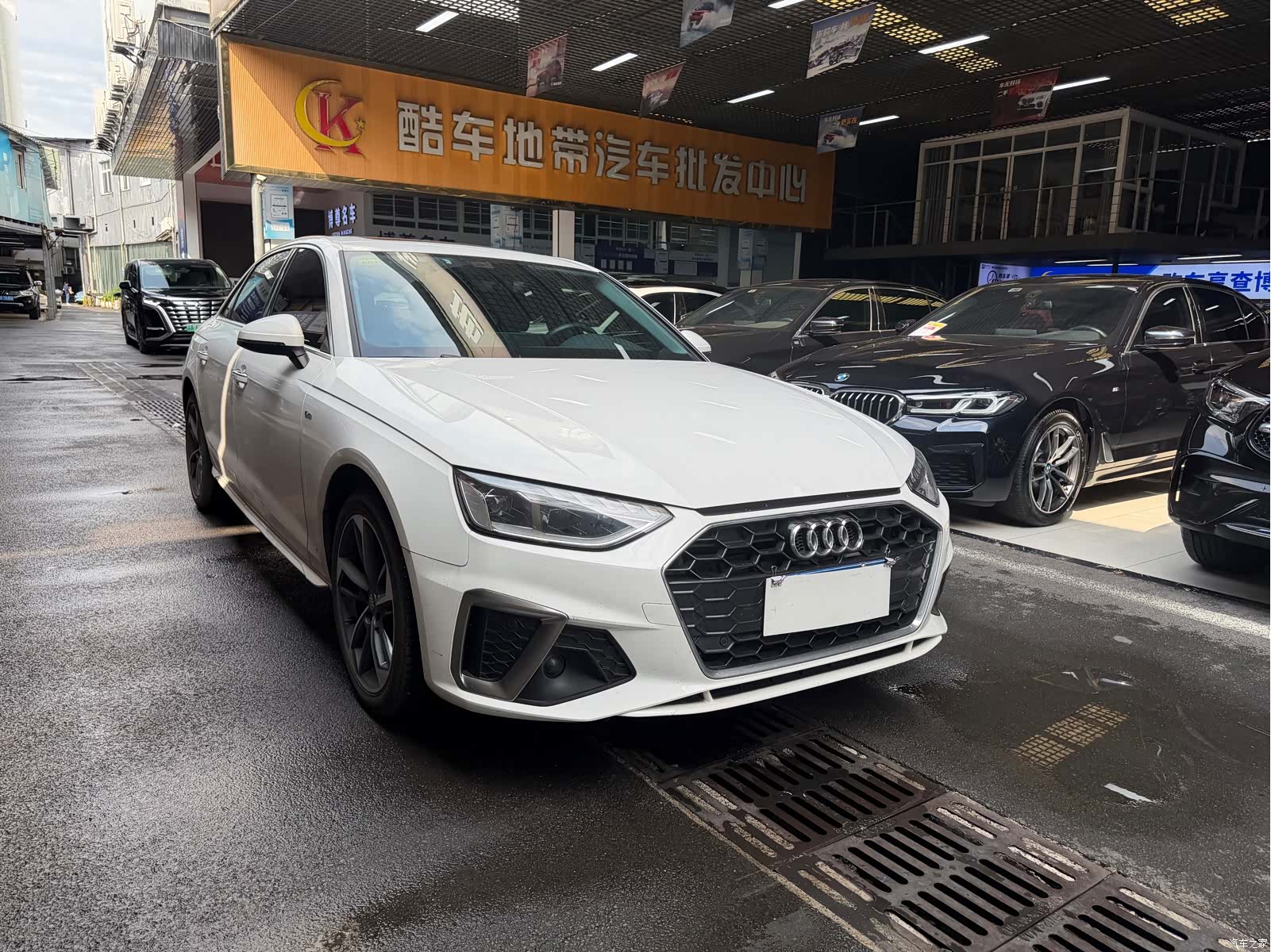 Audi A4L, 2021 3