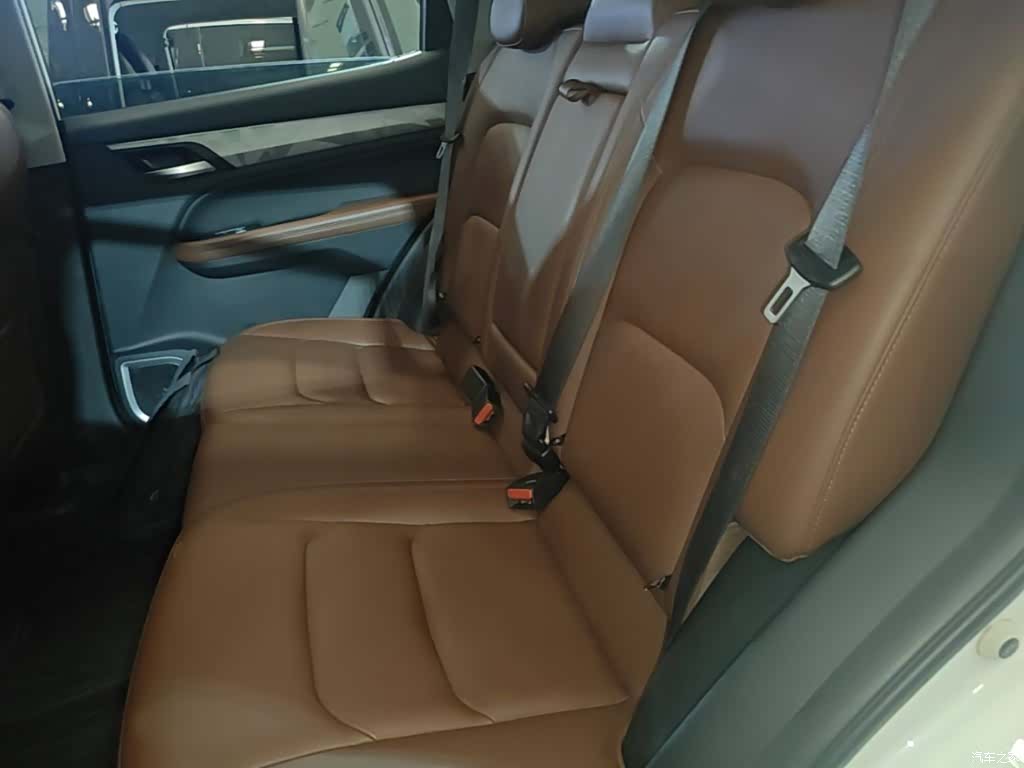 Geely X6, 2022 17