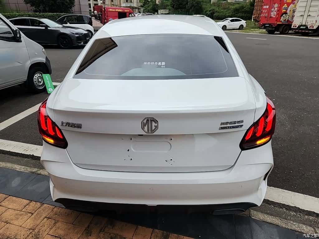 MG MG5, 2023 6