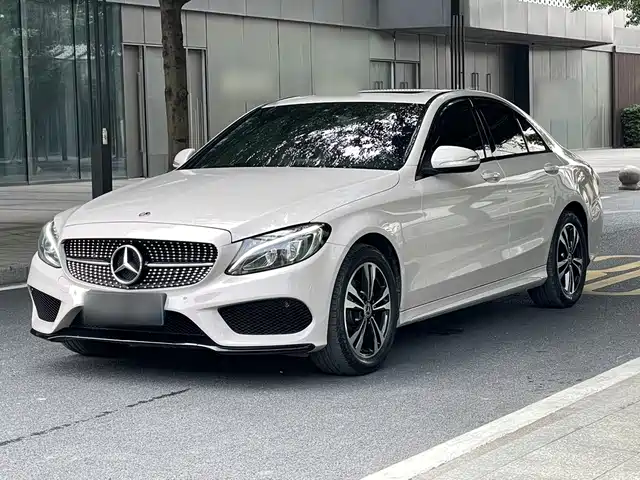 Mercedes-Benz C-Class 2017 — купить из Китая под заказ