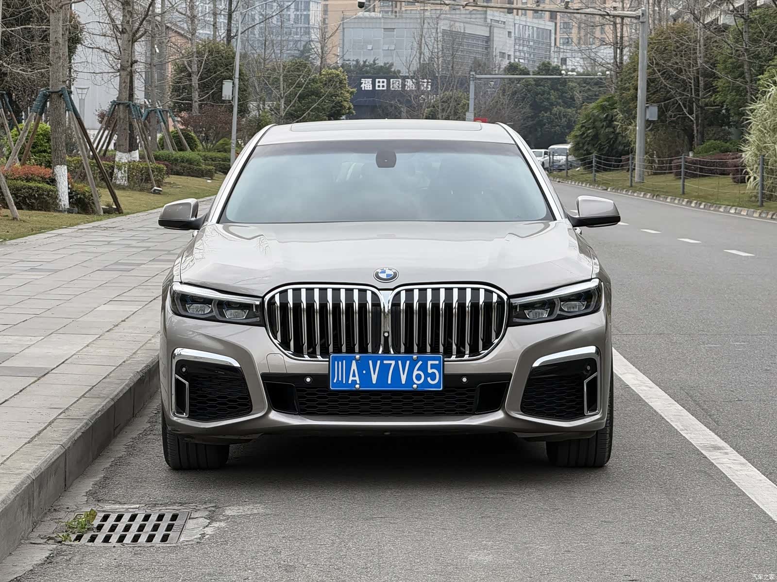 BMW 7 Series, 2011 2