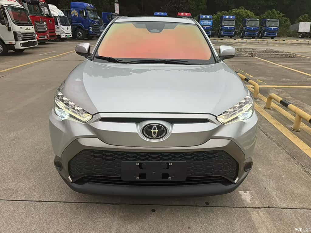 Toyota Frontlander, 2023 10