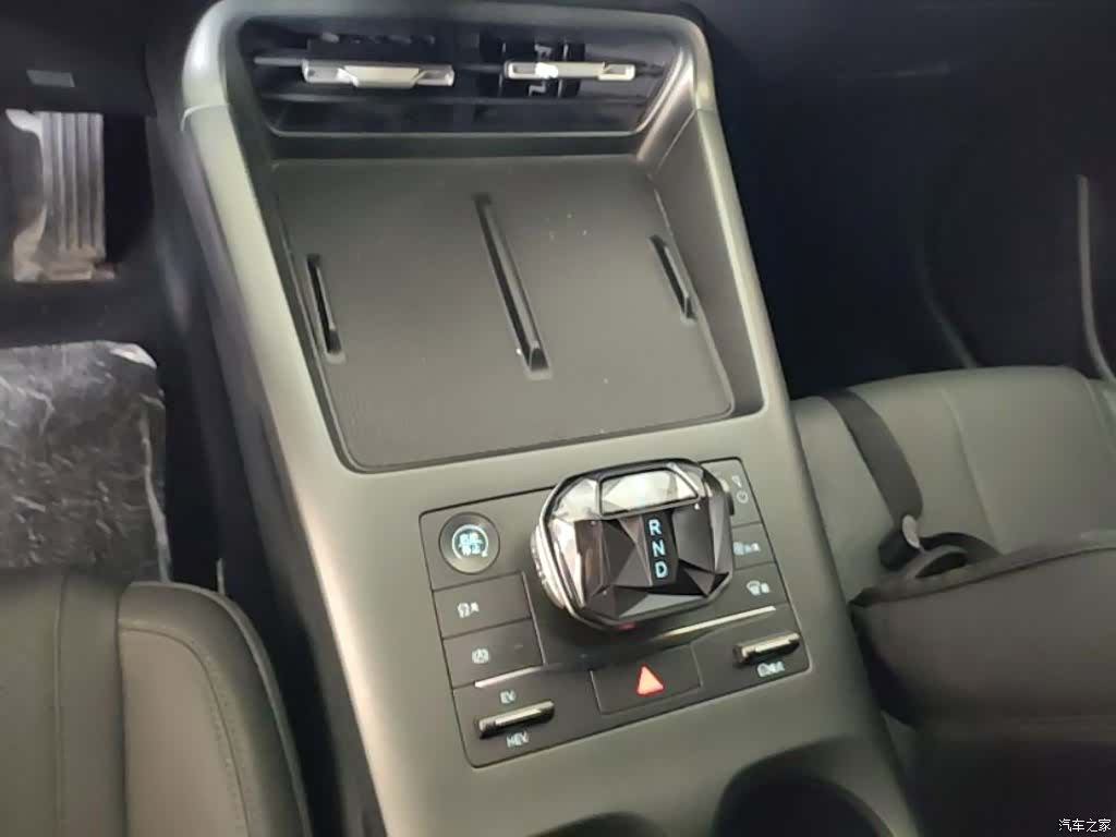BYD Qin, 2025 14