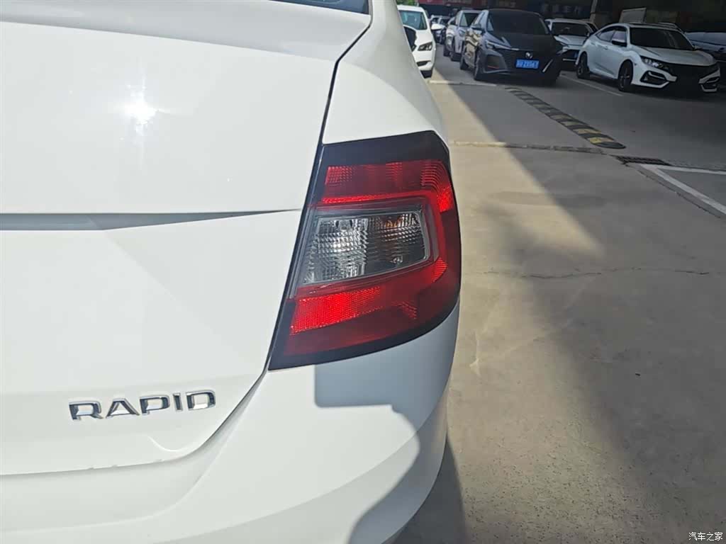 Skoda Rapid, 2019 8