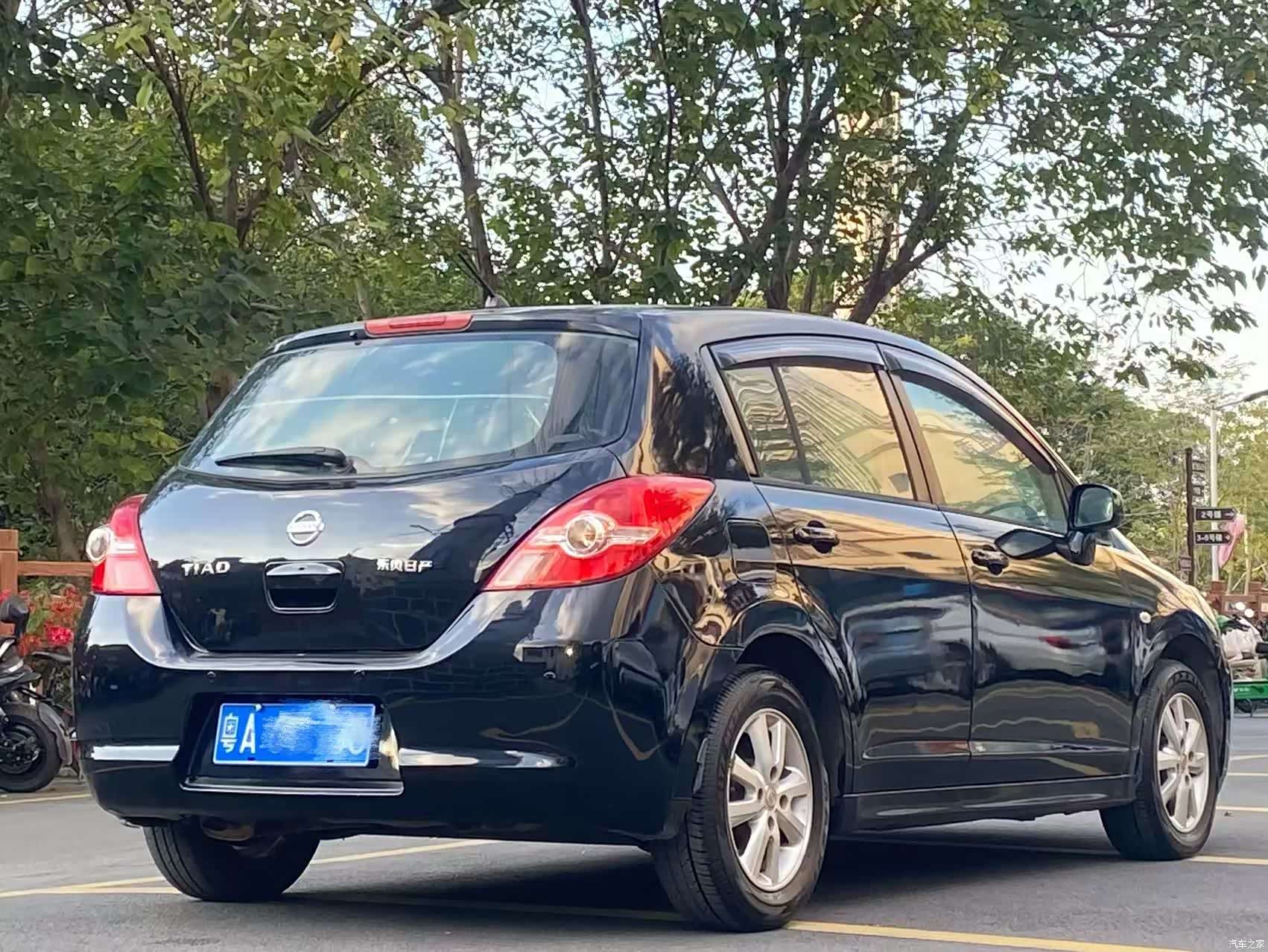 Nissan Tiida, 2010 6