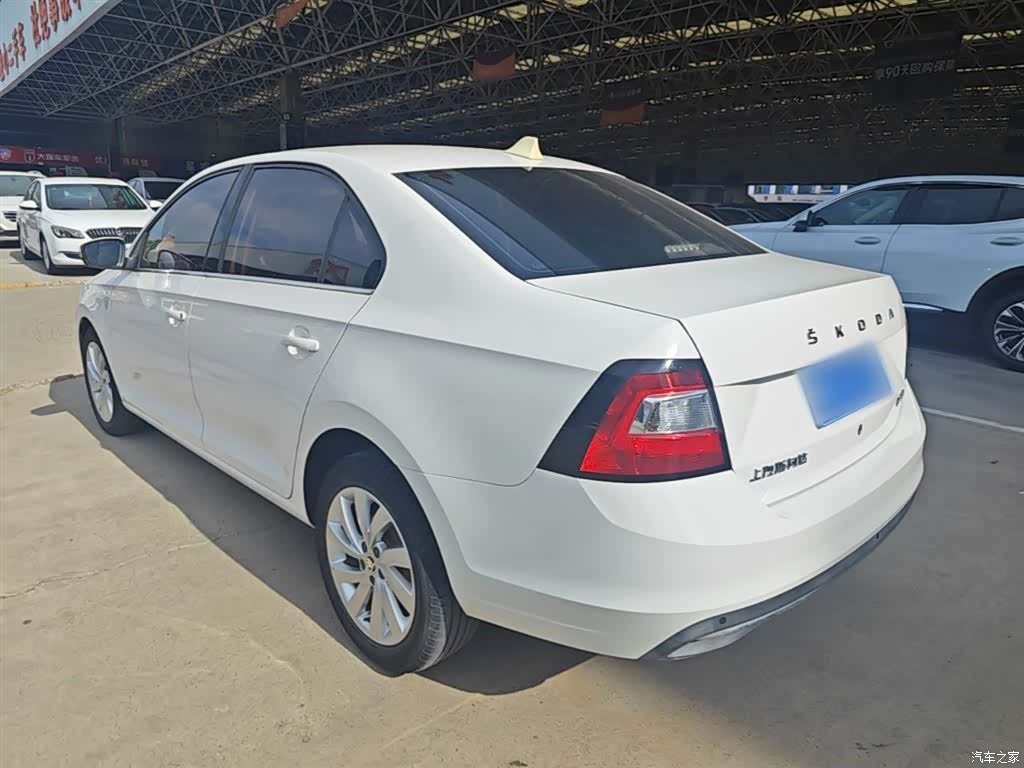 Skoda Rapid, 2019 все фото